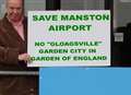  Give airport site to people, urge Greens 