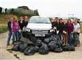 Volunteers help keep beach clean 