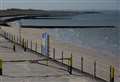 Beach cordoned off as bomb disposal teams move in