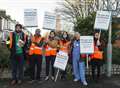 Protesting doctors on picket line 