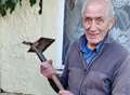 Veteran swings shovel at burglar