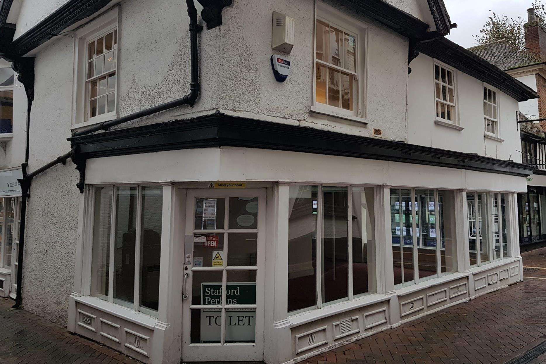 A former shop may soon become a wine bar if a change of use is approved