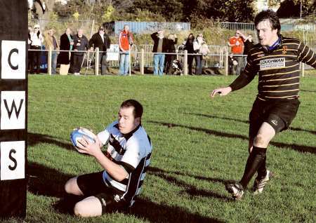 Deal & Betteshanger score a try against Bromley