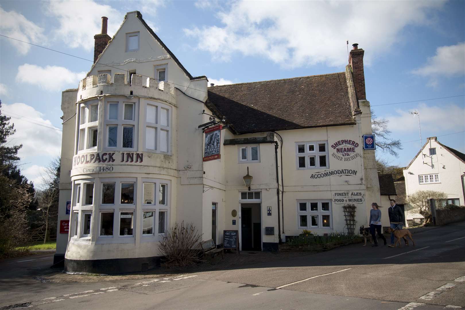 The 600-year-old Woolpack Inn can be found in the shadow of the Norman castle at Chilham