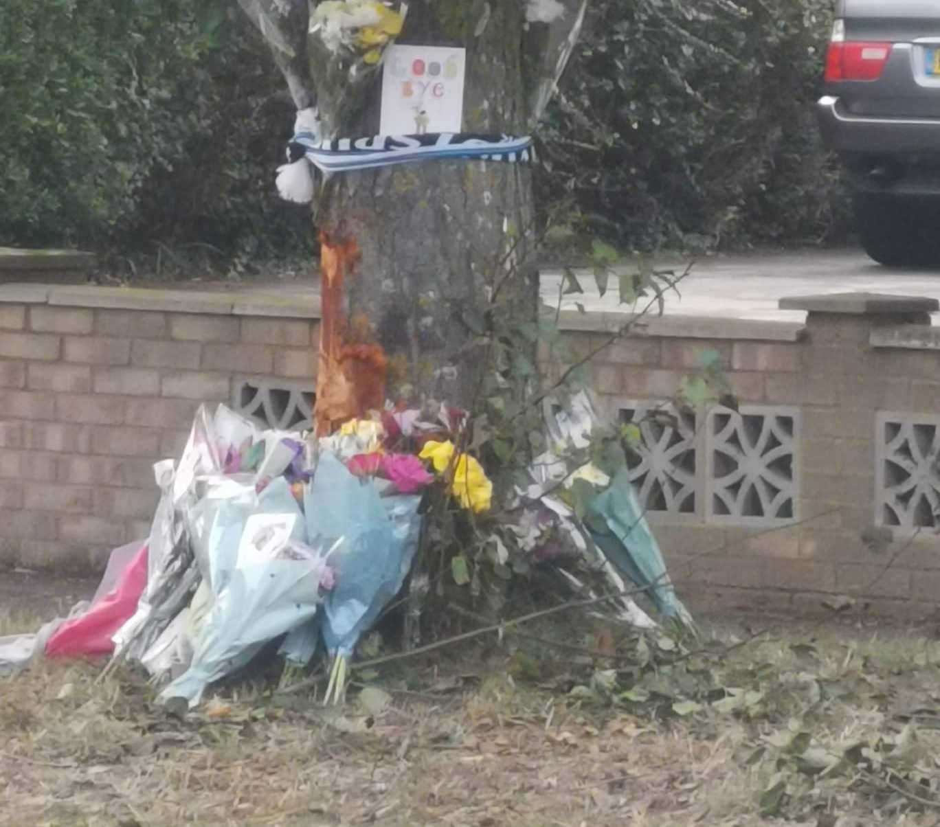 Floral tributes have been left at the scene of a fatal crash in Dumpton Park Drive, Broadstairs