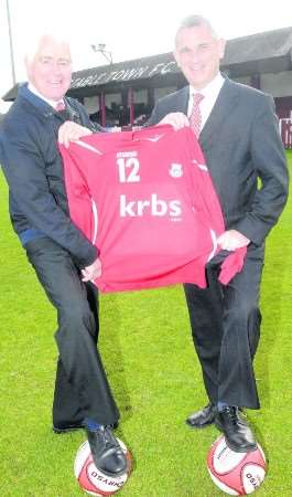 Town vice-chairman Joe Brownett, left, marks the new sponsorship deal with Rob Proctor, from the Kent Reliance Building Society