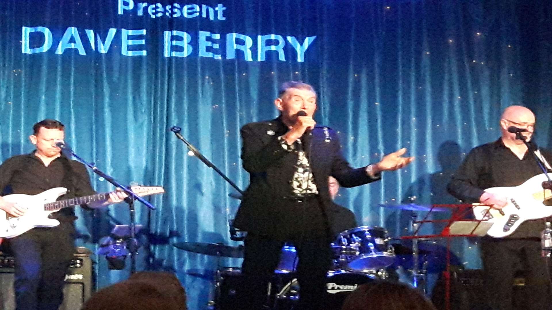 Dave Berry at the Criterion Theatre, Blue Town