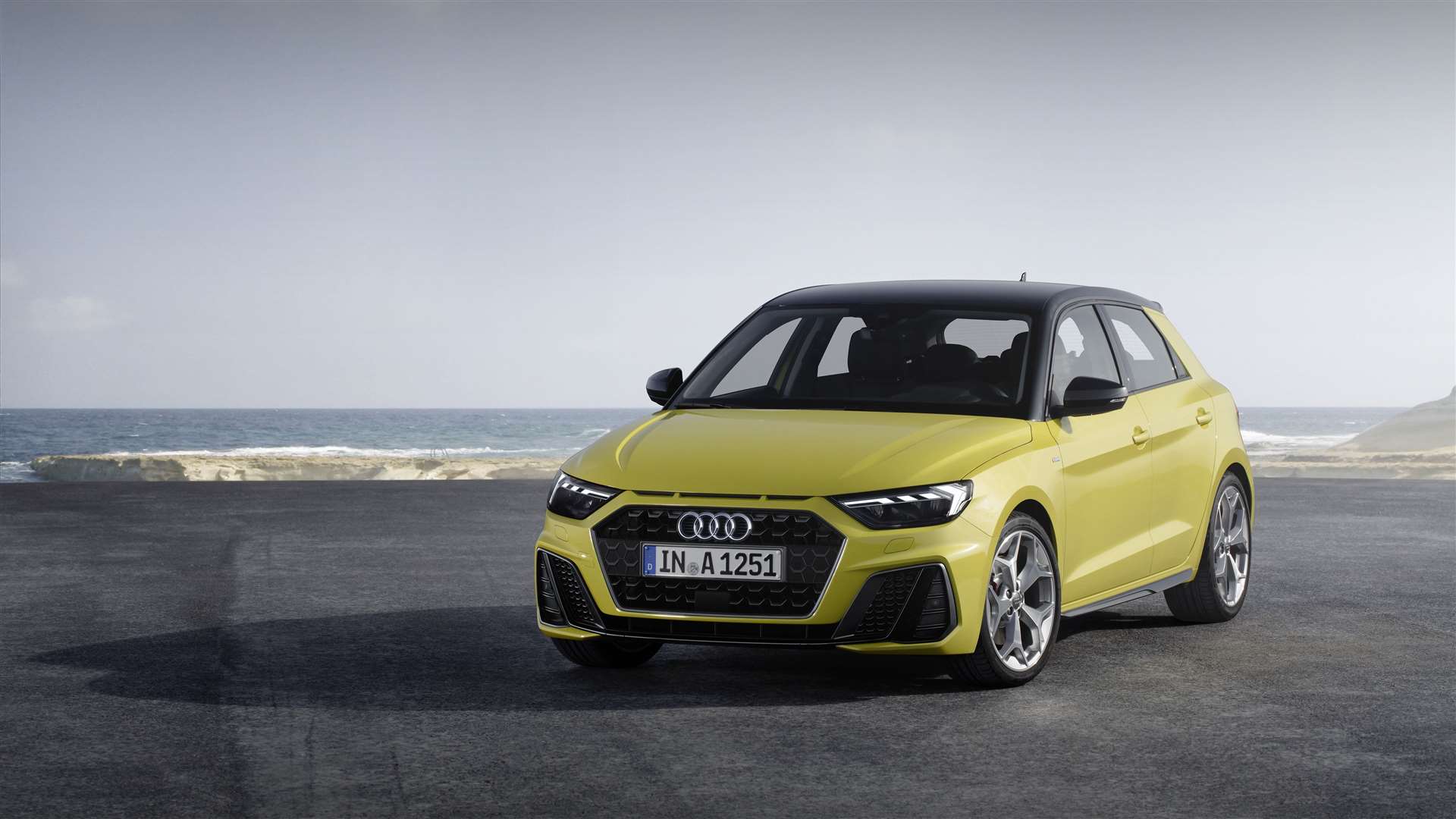 Audi A1 Contrast Edition in Python Yellow (12858563)