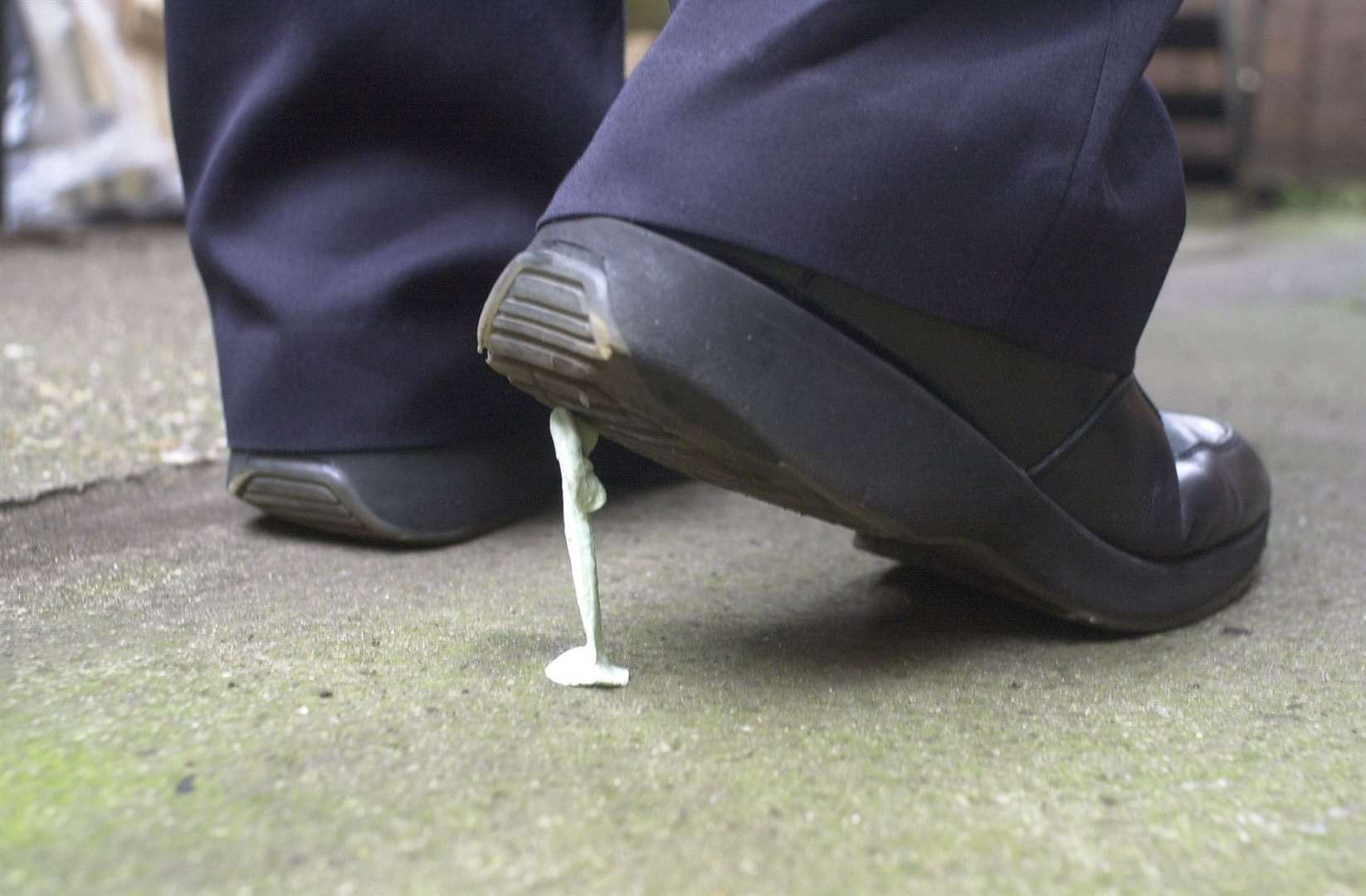 The amount of discarded chewing gum costs thousands to clear