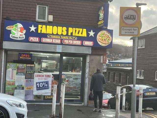 Famous Pizza in Luton Road
