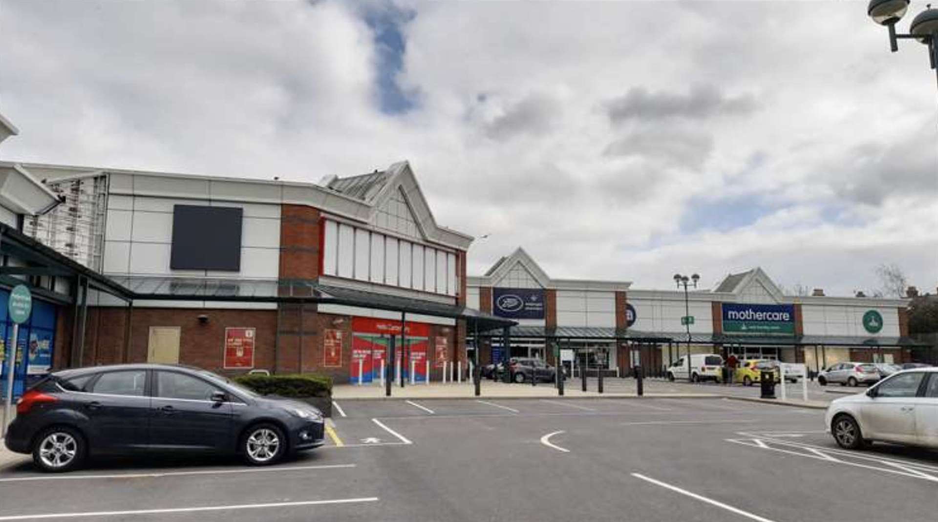KFC could fill the gap left by Carphone Warehouse at Wincheap Retail Park