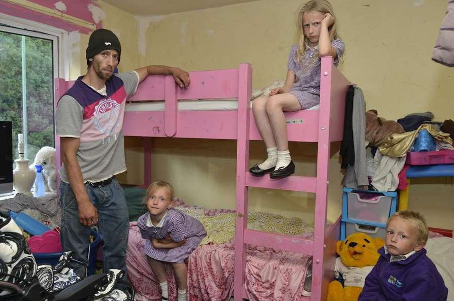 Gavin Flisher and children Elektra, Lacieann and Gavin Jnr in the children's bedroom