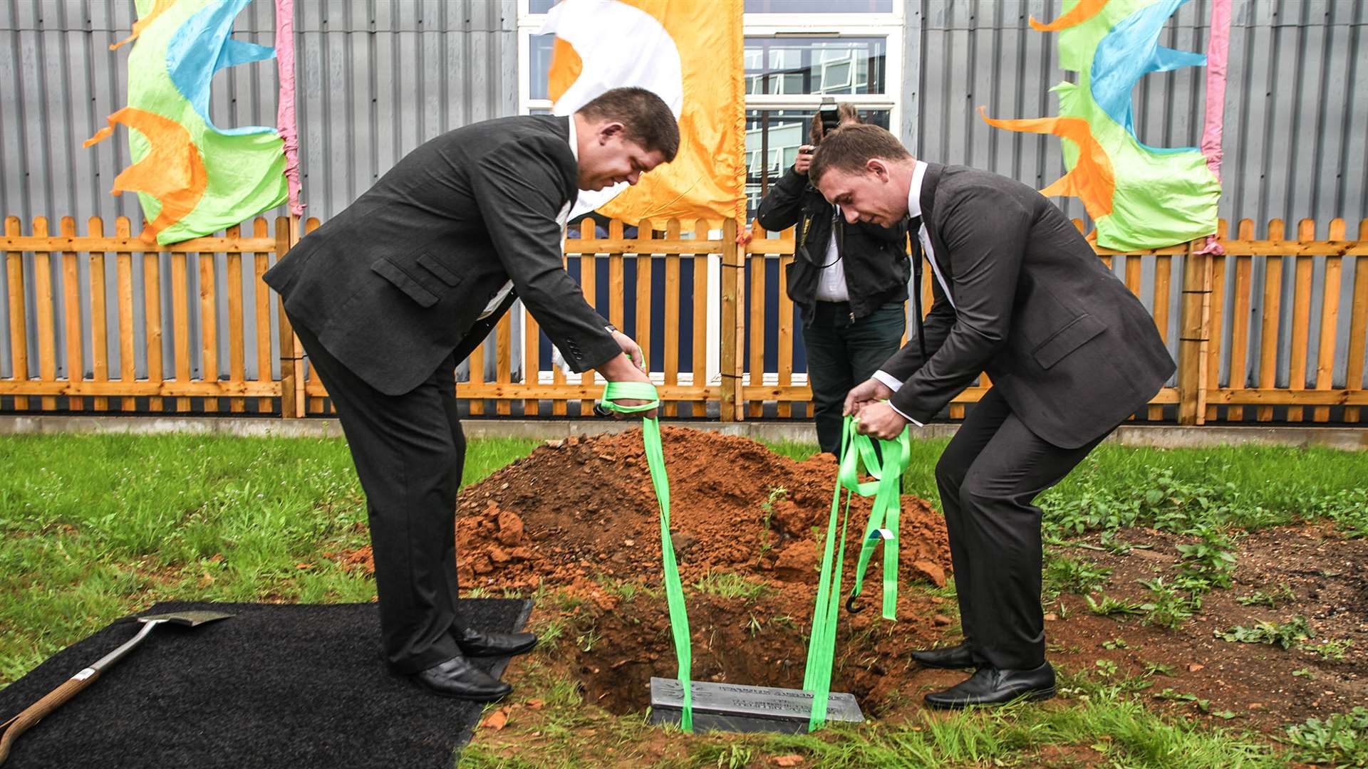Students and staff have buried a time capsule at the site of their £16.8 million new build at Knole Academy