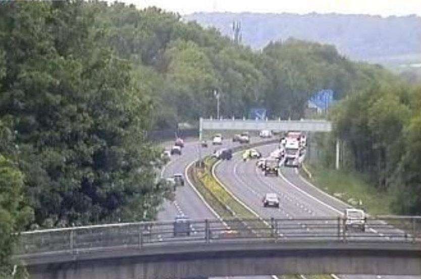 Lanes have been closed on the M20 Eastbound. (1950425)