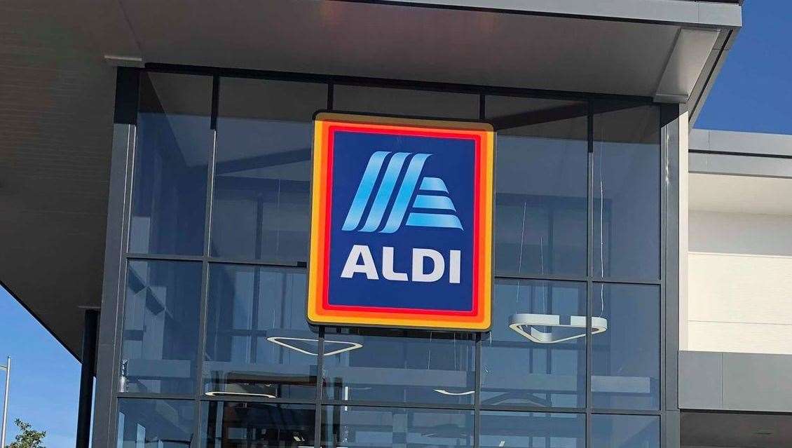 Aldi says it is aware of an issue reportedly affecting a number of stores across the country.