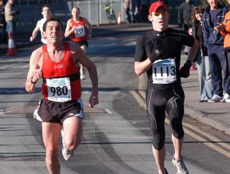 MAN IN BLACK: Phil Anthony (right) was pipped on the line by the experienced Barry Royden. Picture: BARRY DUFFIELD