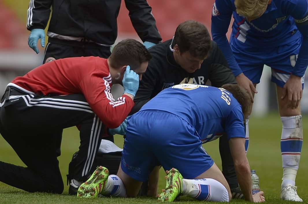 Jake Hessenthaler's 100th Gills appearance ended early after his tooth was knocked out Picture: Barry Goodwin