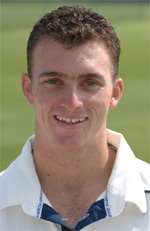 Ryan McLaren hit a Kent-best 57 and took a late wicket
