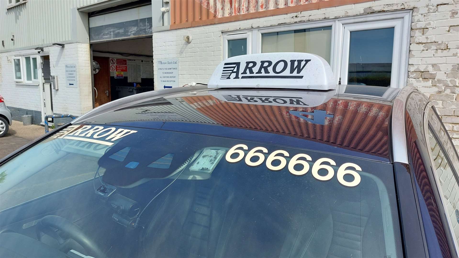 After 41 years in business, Arrow Taxis in Ashford has announced it will be closing next month after struggling to recover from the pandemic (57383907)
