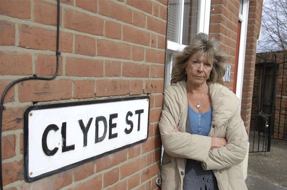Janet Varley lives in Clyde Street