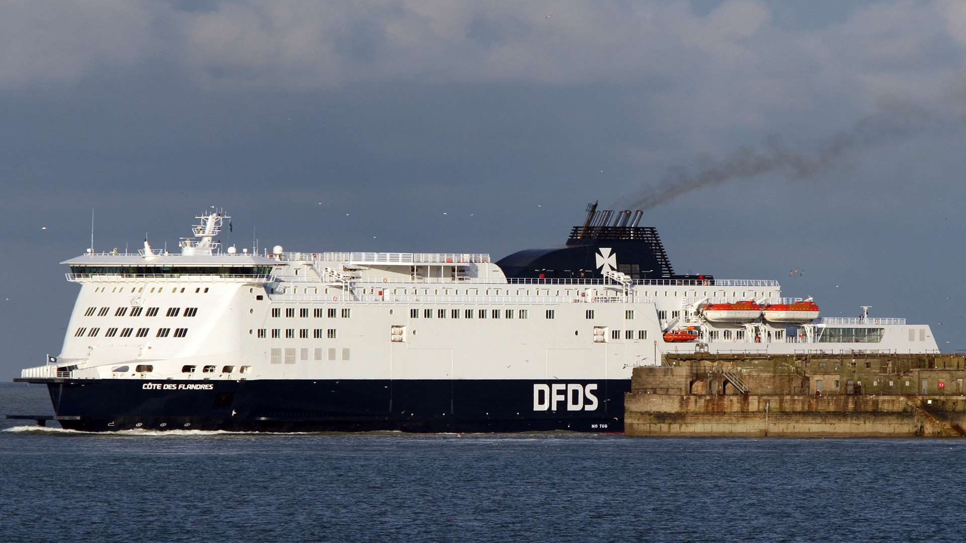 DFDS - has given shares to its staff.