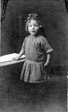 Old pictures of Louis Parris Pearson - aged between 2-4.