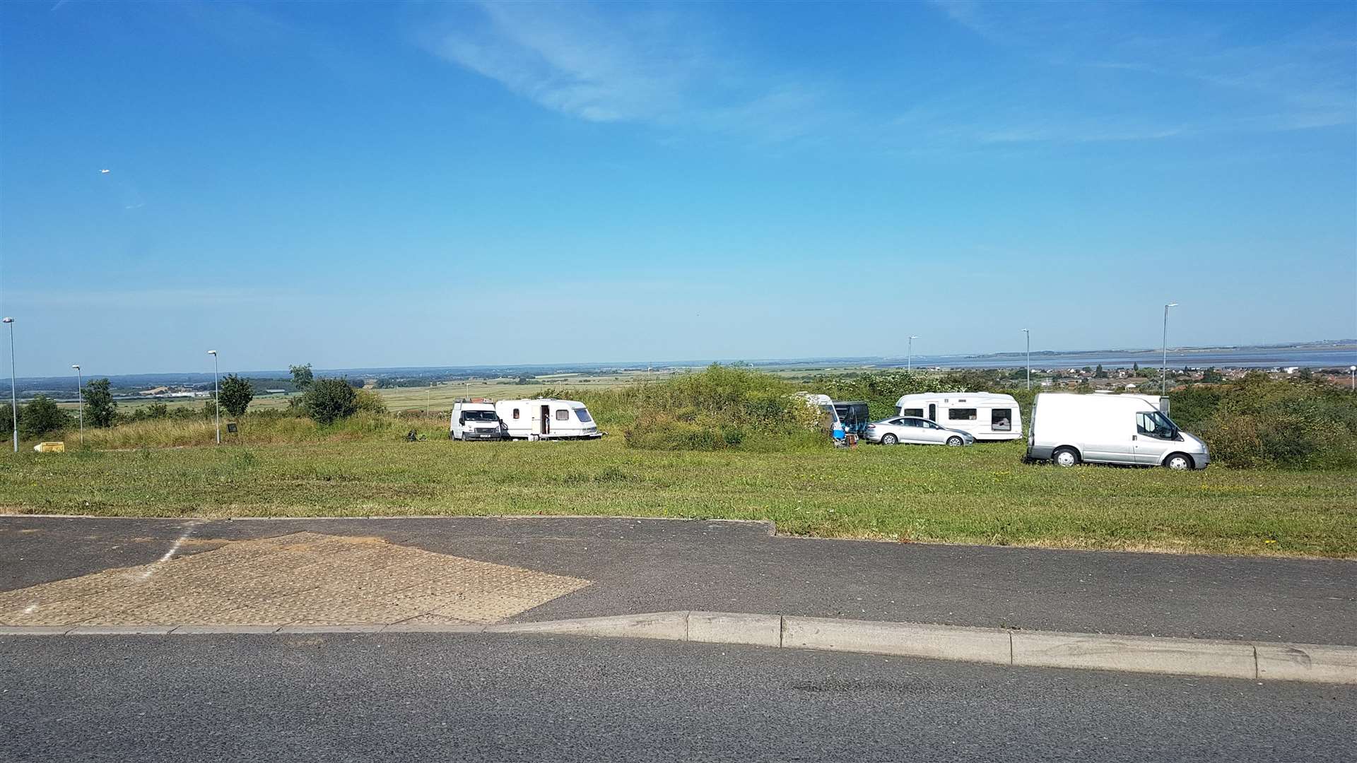 Travellers have arrived in Whitstable (2808003)