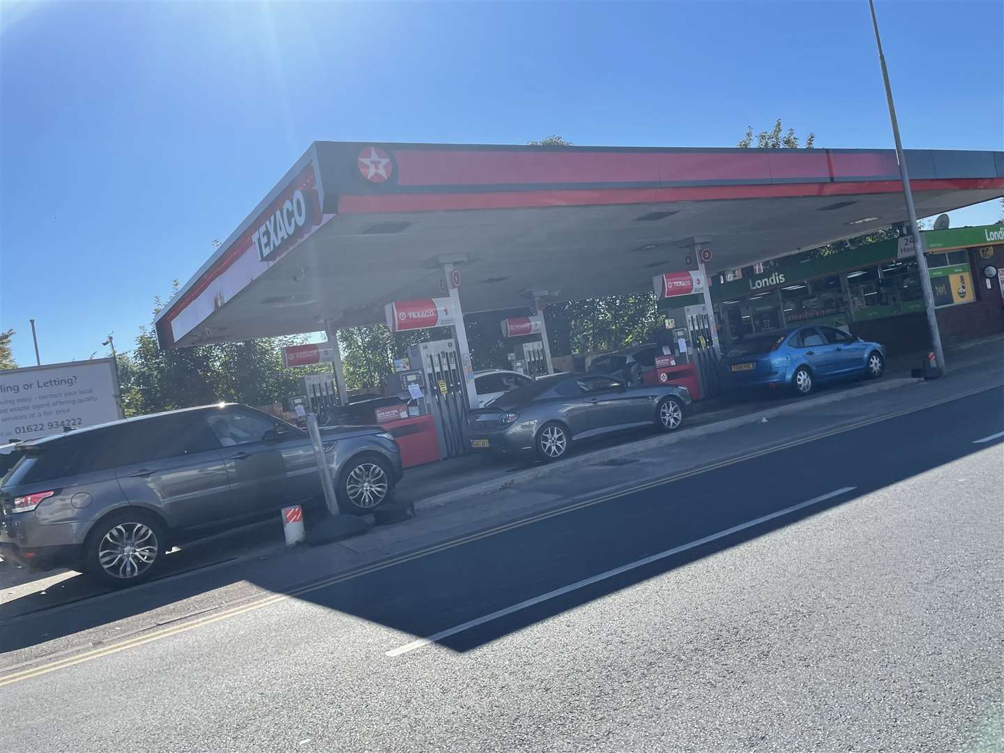The Texaco garage in Ashford Road, Maidstone, is queuing down the road