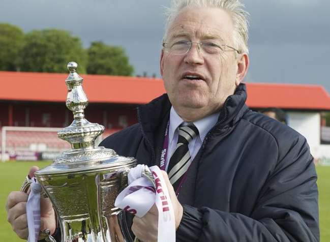 Dover boss Chris Kinnear, seen here with the play-off final trophy, has been named the Skrill South manager of the month for April/May. Picture: Andy Payton