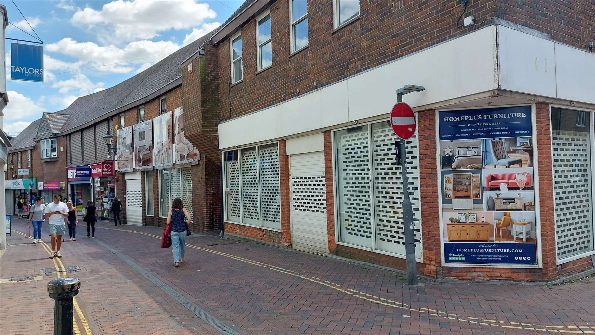 Six shops, including the former Argos, will be knocked down to make way for the development