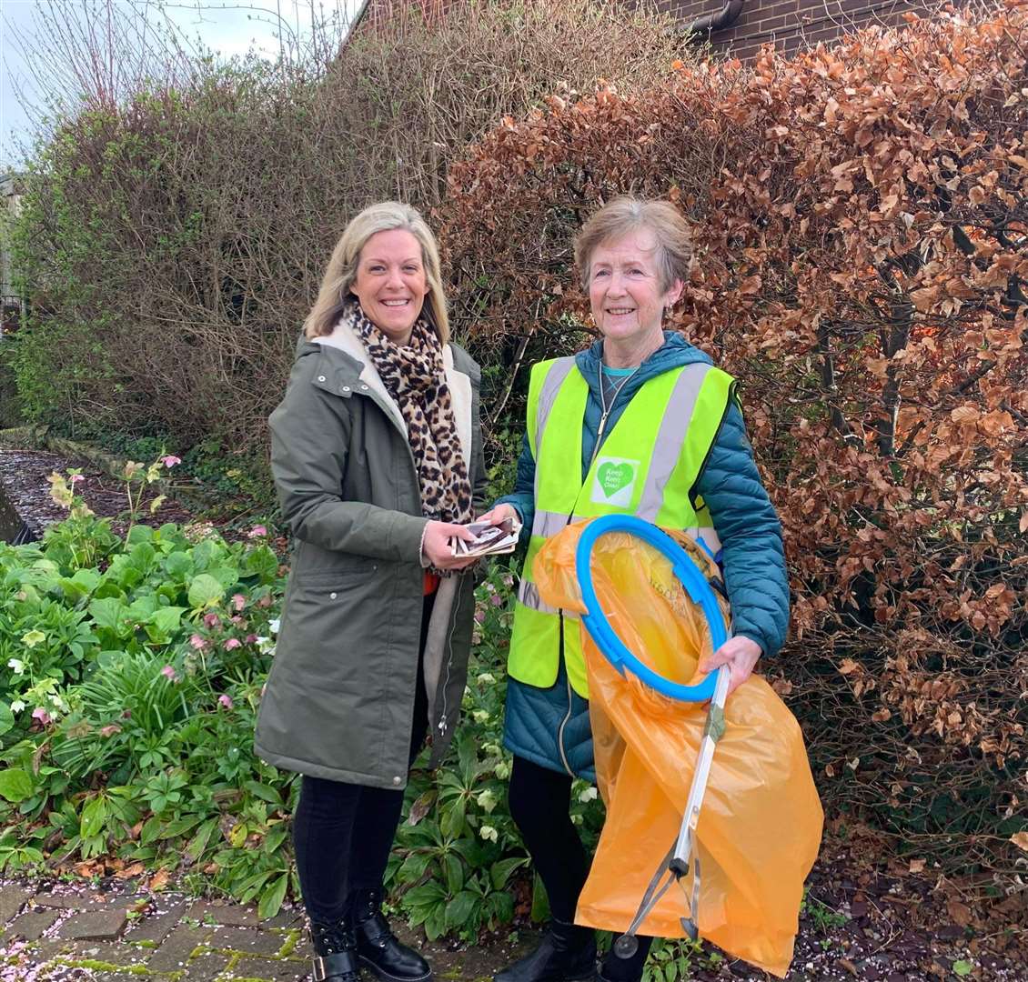 Litter picker Sheila Gibson found Jean McNeilly's long lost scan photos and handbag in undergrowth in Downs Road, Istead Rise. Photo credit: Jean McNeilly