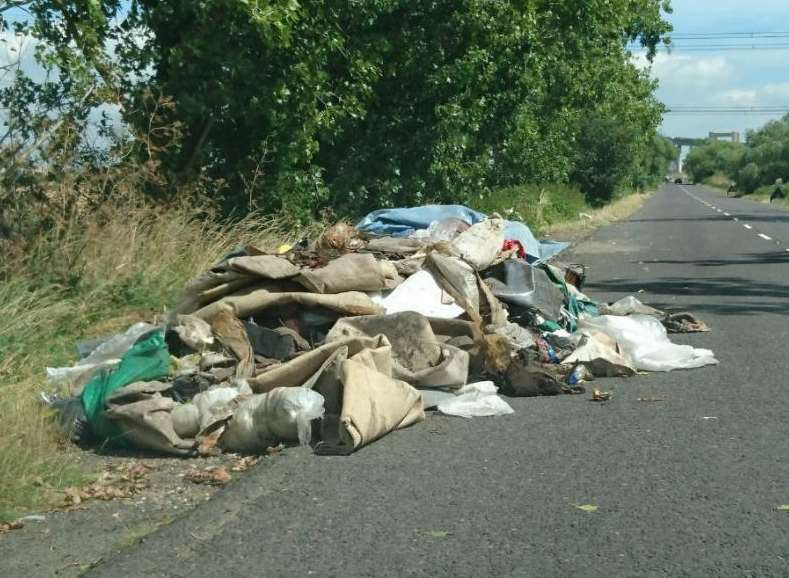 Flytipping on Sheppey Way, Iwade in August 2016