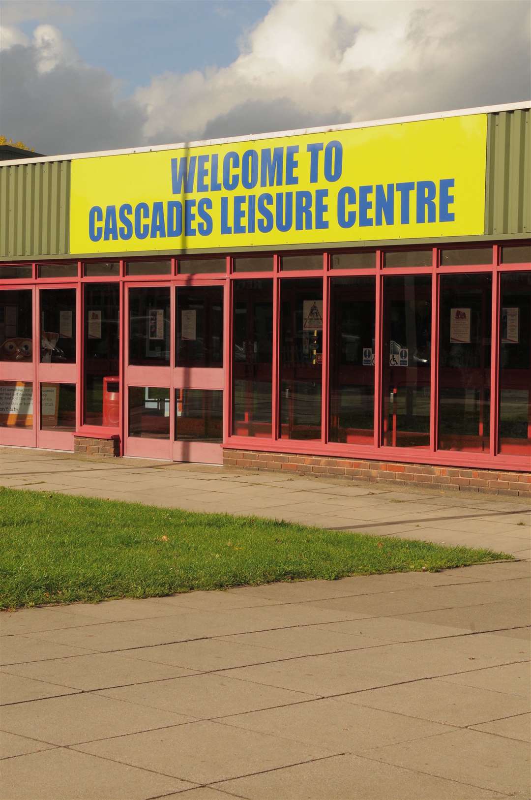 Cascades Leisure Centre, Thong Lane, Gravesend