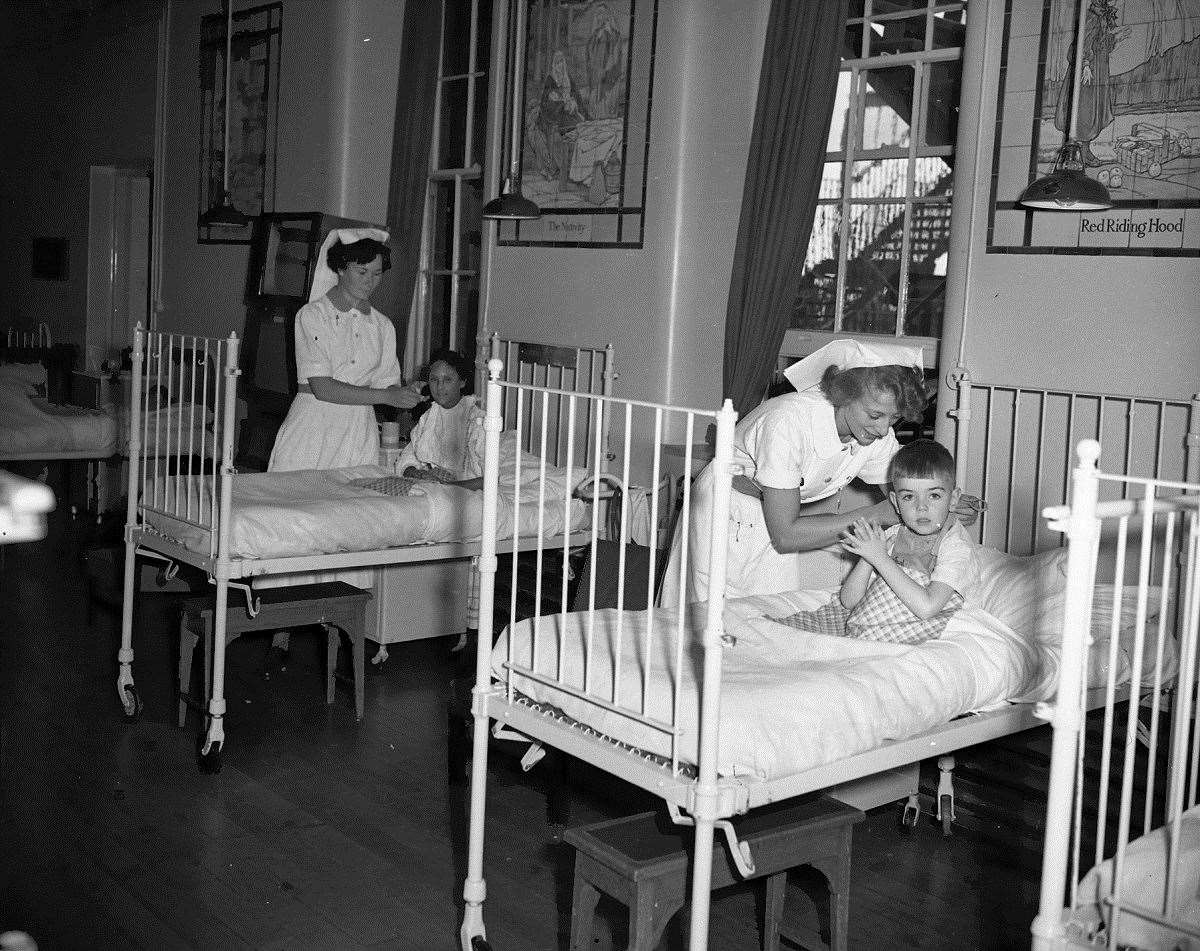 The children's ward at St Bart's. Picture: From the collection of Robert Flood