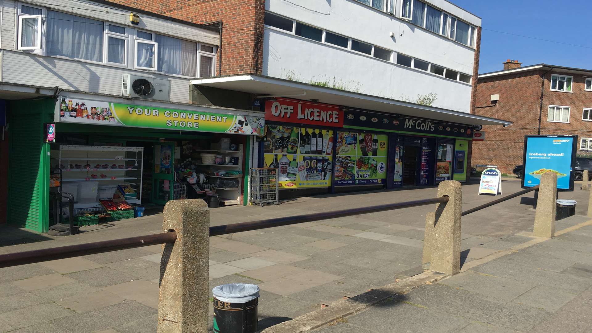 The shops in Bligh Way, Strood