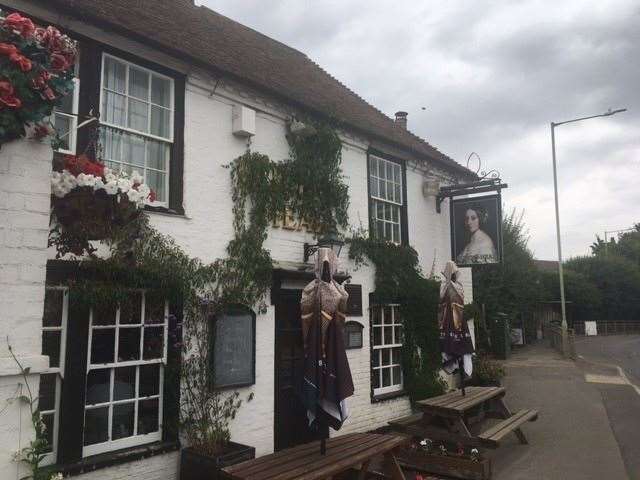 Queens Head in Kingsnorth, has started offering free soup and tea to the older community amid the rising energy prices.