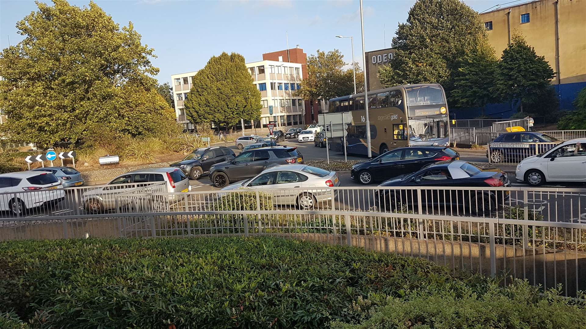 Congestion on the ring-road