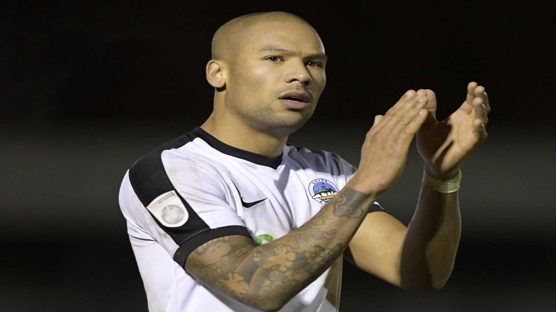 Ross Lafayette thanks the fans. Picture: Barry Goodwin