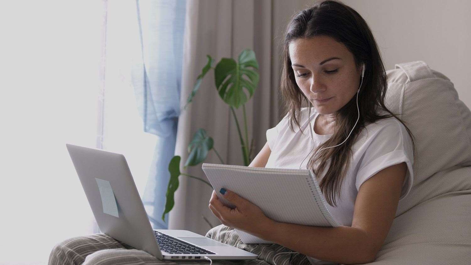 Those who can do so are being asked to go back to working at home. Photo: Shutterstock