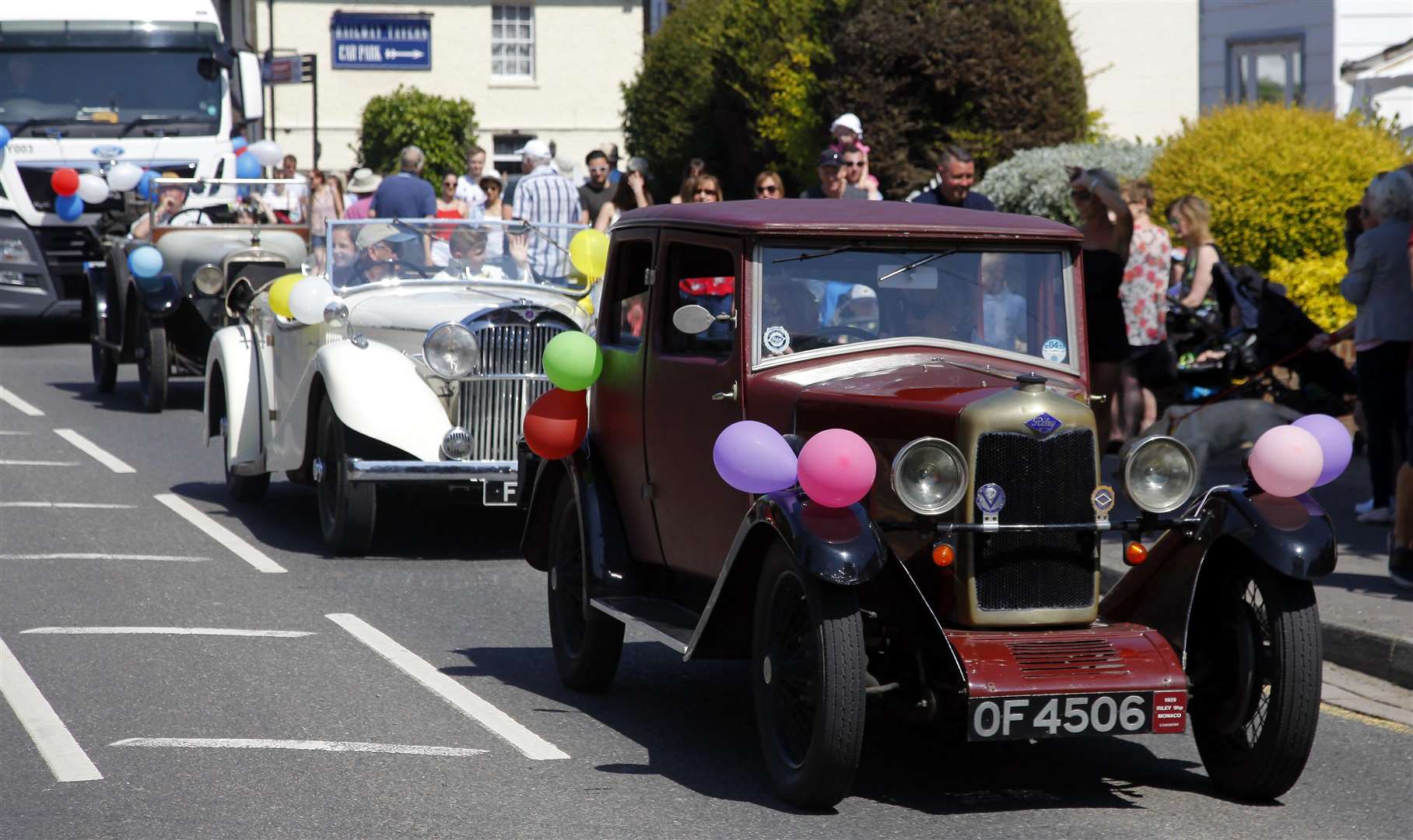 Meopham May Fayre, Meopham.Parade lead by a vintage Riley.Picture: Sean Aidan (1869194)