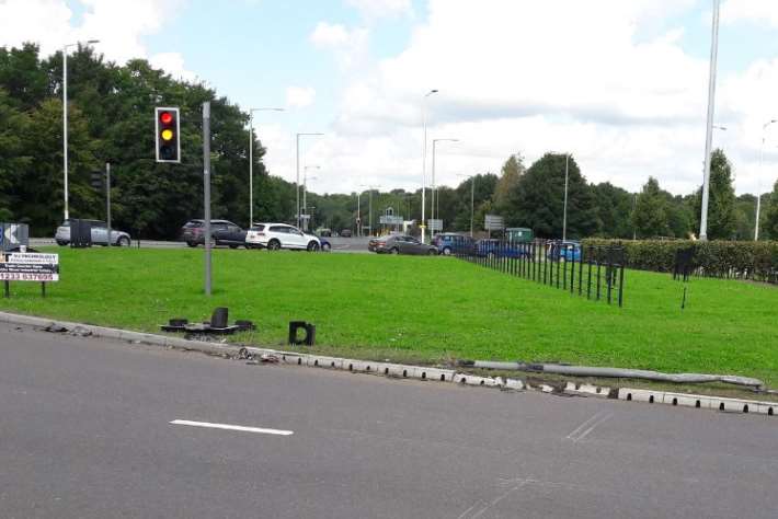 The traffic light at the roundabout was destroyed. Picture from KCC Highways