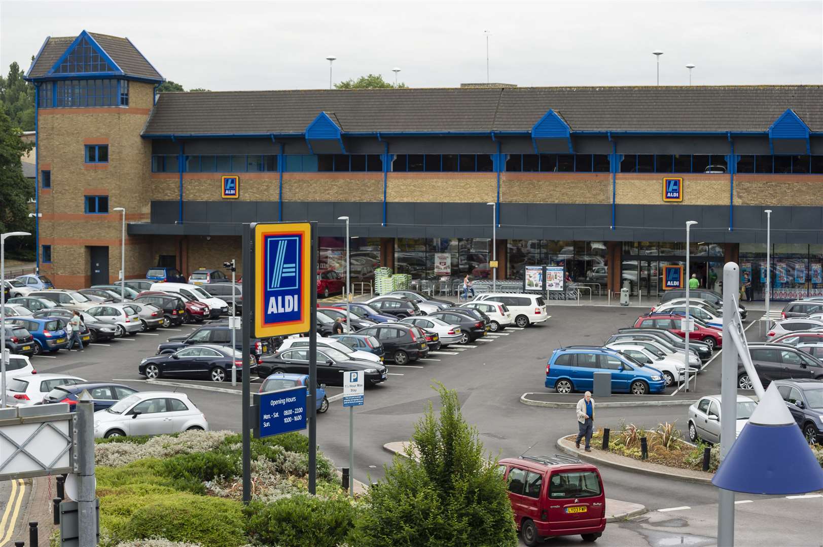 The Aldi supermarket in Dartford is now offering home deliveries via Deliveroo