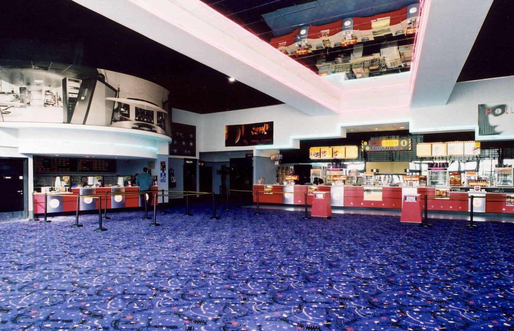 The main foyer at Ashford's Cineworld in December 2002 featuring its huge mirrored ceiling