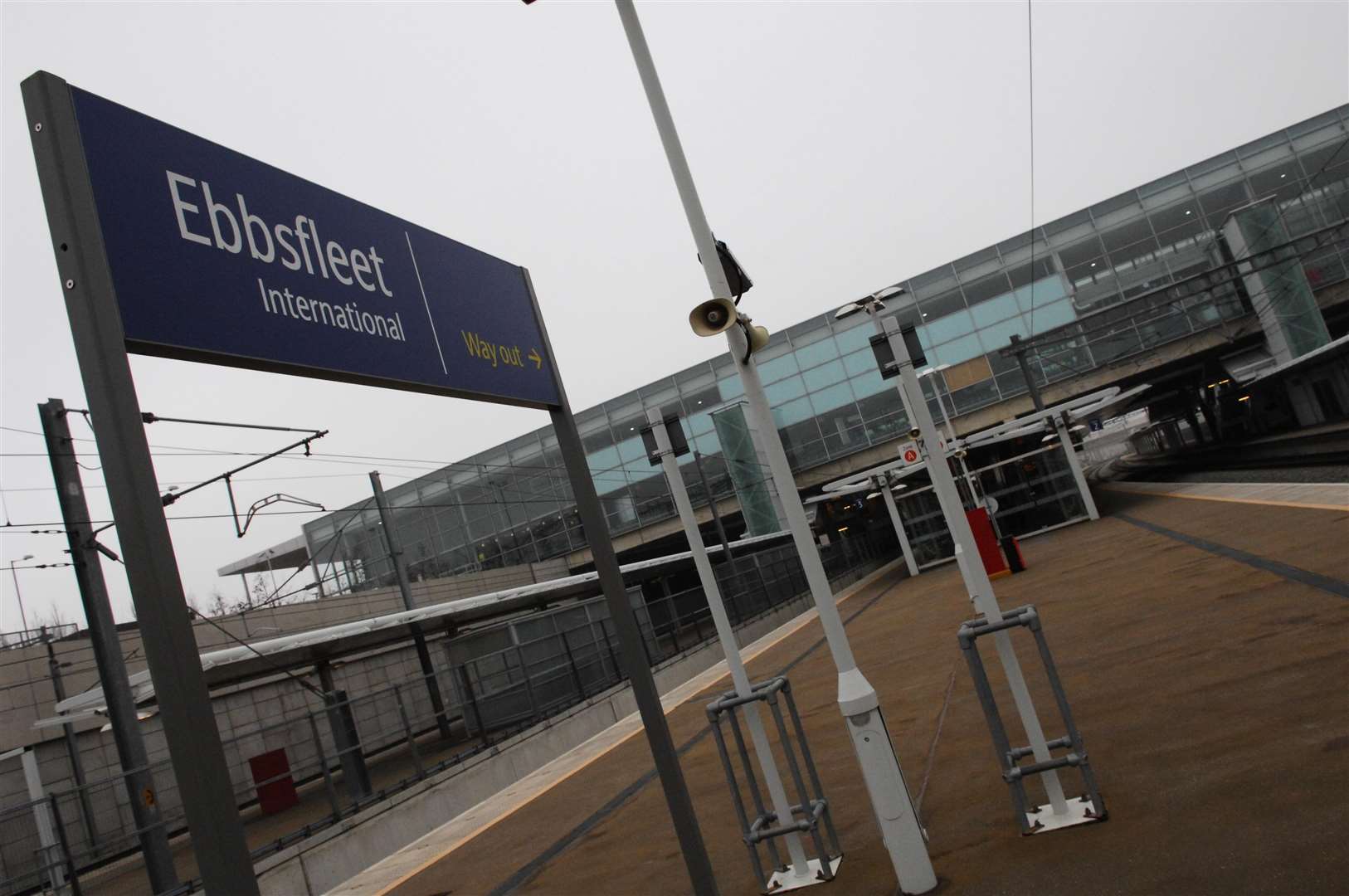 Khonde caused absolute turmoil at Ebbsfleet international train station