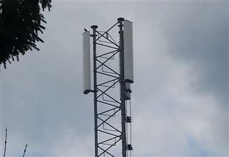Neighbours unhappy with new mobile phone mast