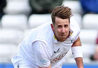 Kent collapse to late defeat