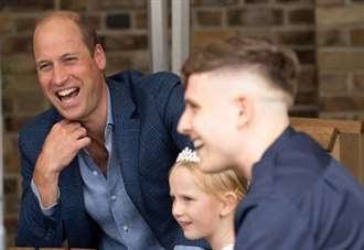 Heroes who saved girl's life praised by Prince William