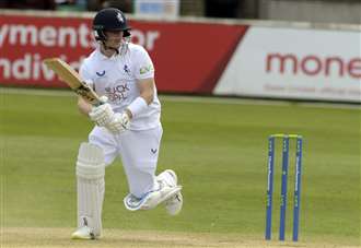 Kent secure inevitable draw at Essex on final day