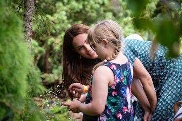 Duchess of Cambridge Kate Middleton with Millie Allingham (13530011)