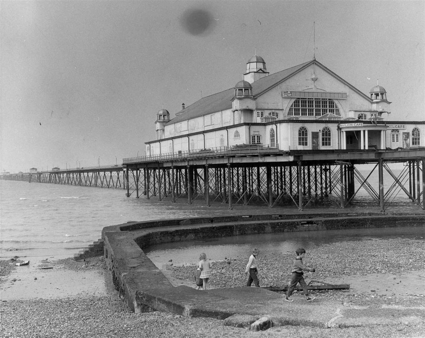Herne Bay Pier pictured in 1970